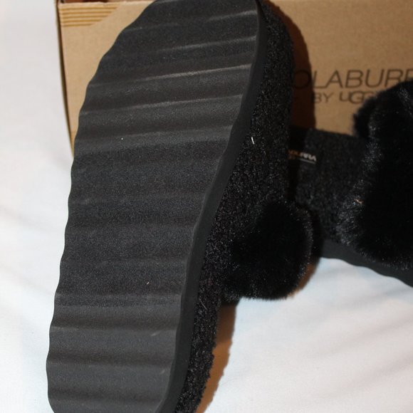 NIB UGG KOOLABURRA WOMEN'S‎ PEACHTREE CURLY FUR SLIP ON SLIPPERS BLACK - Picture 6 of 6